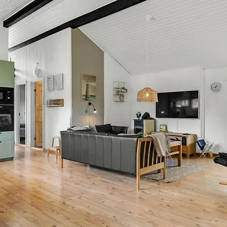 Lempi - 300m From The Sea By Interhome